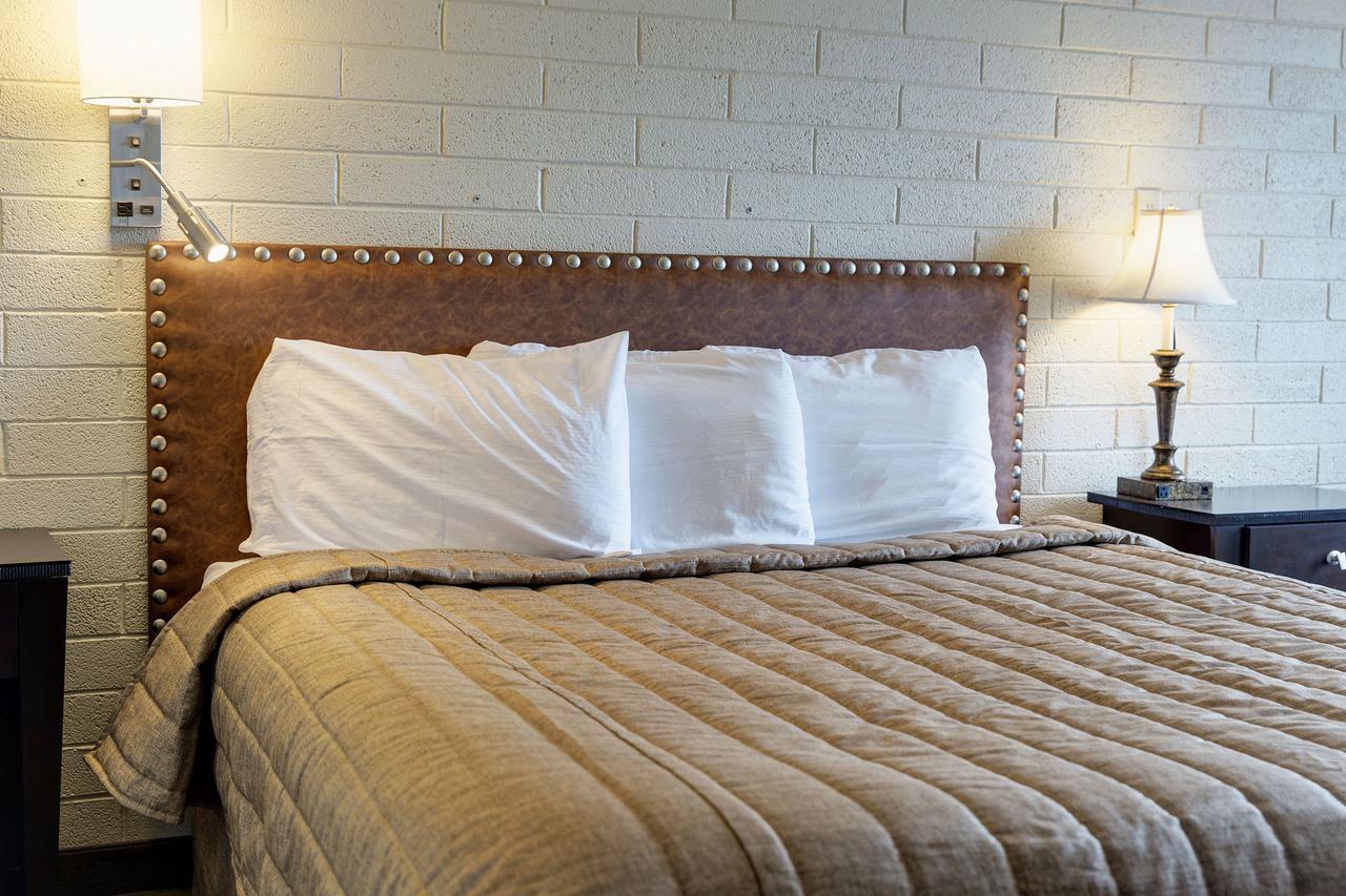 El Rancho Hotel ウィリストン エクステリア 写真